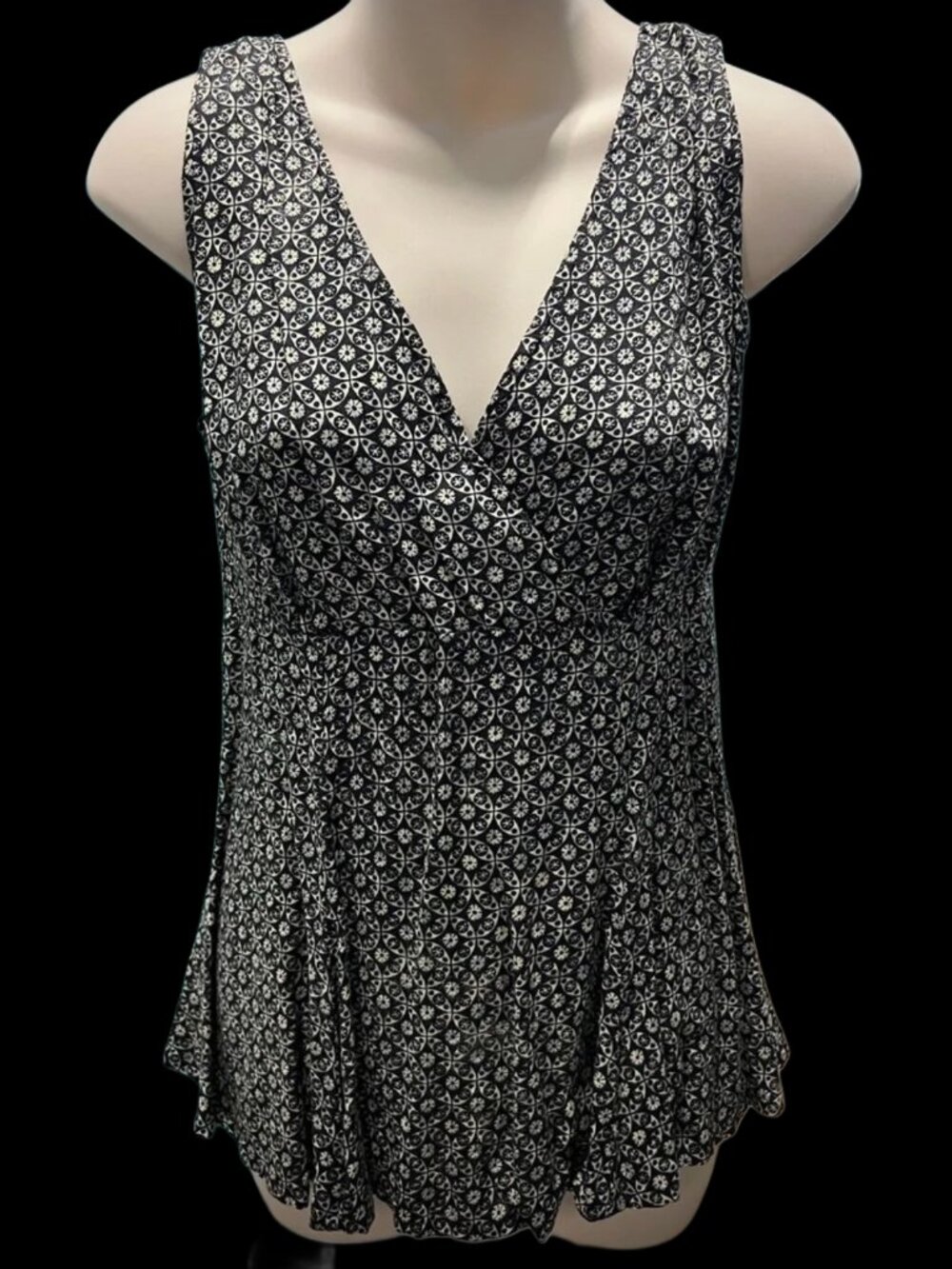 Vintage 80s Contempo Casuals Black & White Printed V-Neck Blouse